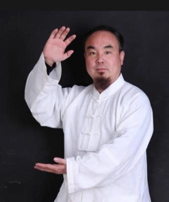 李洪亮